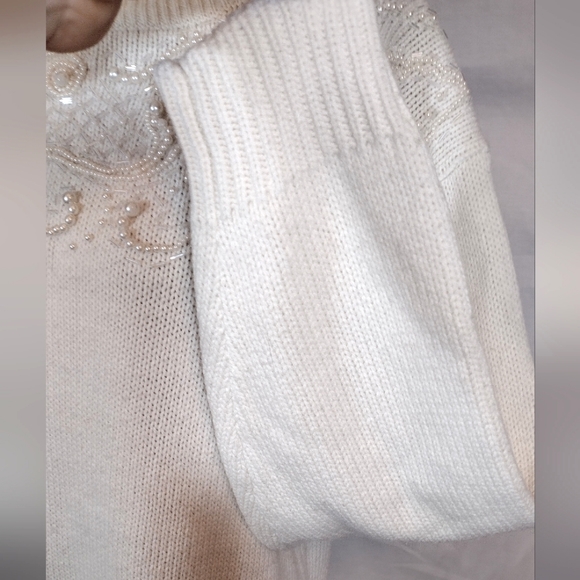 Vintage beaded sweater, Vintage, Crew Neck White,  Knit, Women, Pearls, XL - Picture 15 of 16